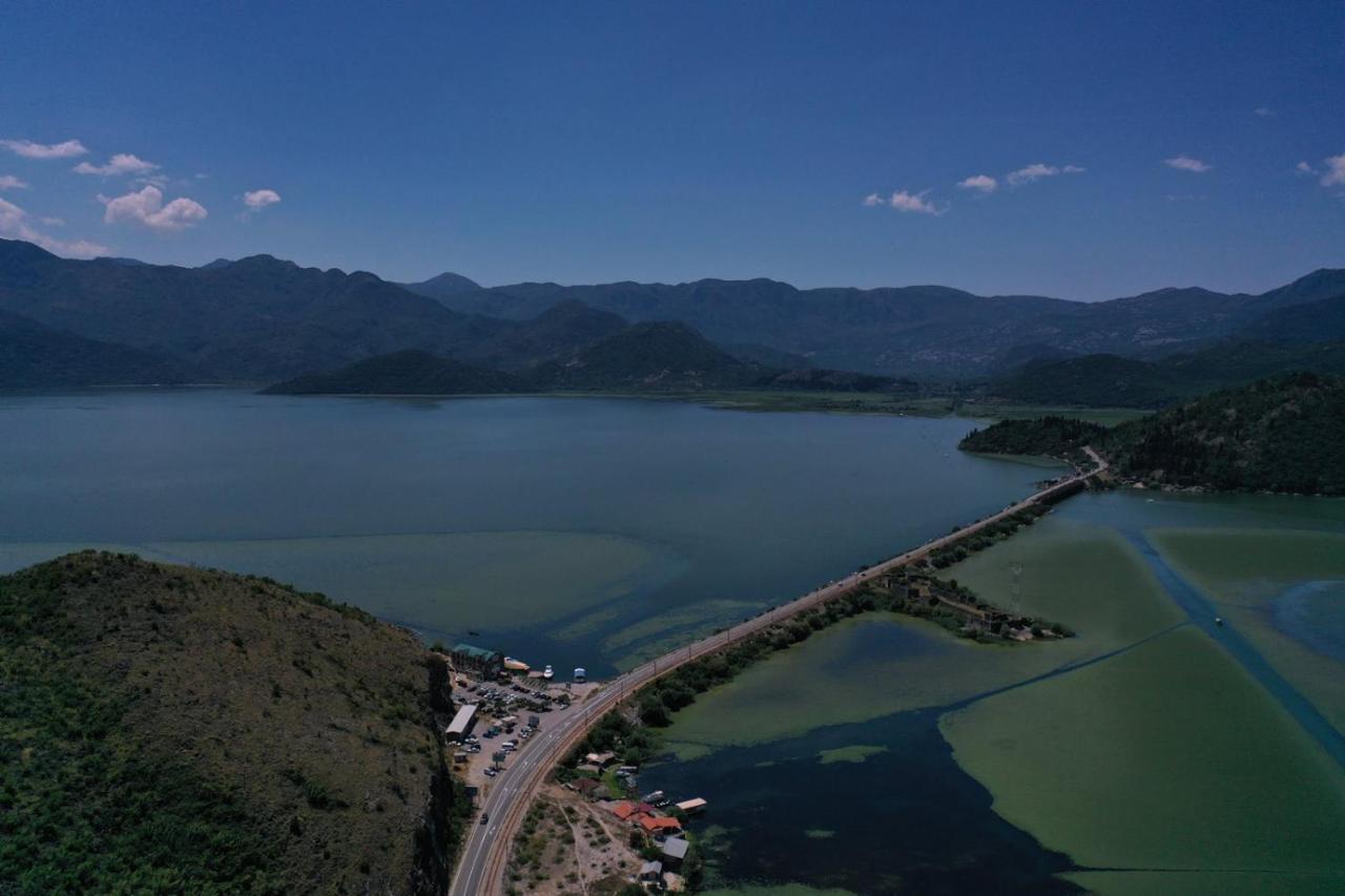 Lake House Buric Vranjina Exterior photo
